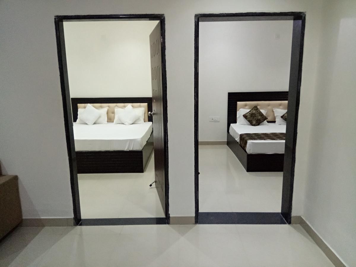 Anamsa Residency Hotel Vrindavan Exterior photo