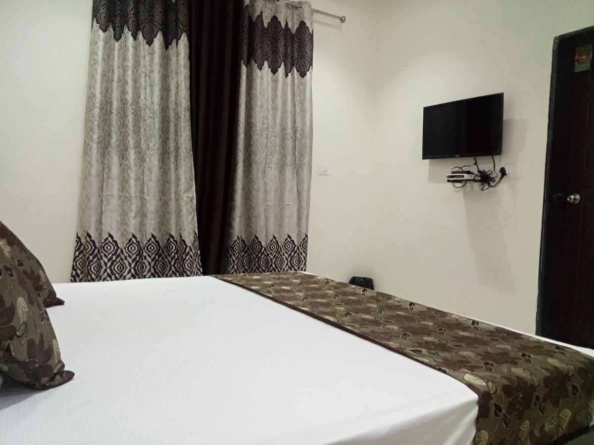 Anamsa Residency Hotel Vrindavan Exterior photo